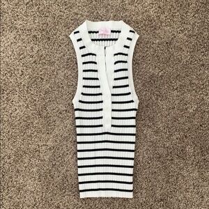 Pink Lily Black and White Sleeveless Mock Neck Bodycon Top